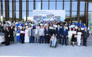 gənc rəssamların sərgisi, Bakı Şəhər İcra Hakimiyyəti, Azərbaycan Rəssamlıq Akademiyası, “Regional İnkişaf” İctimai Birliyi, “Yeni park gənc rəssamların gözü ilə”