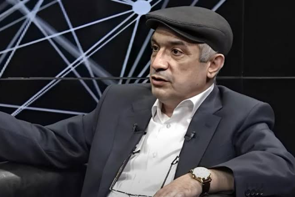 3741677C-B79A-4A07-B67E-41B3C4C188E3