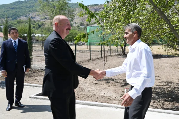 Ağdərənin Kolatağ kəndində, İlham Əliyev, Mehriban Əliyeva, Ağdərə, Kolatağ