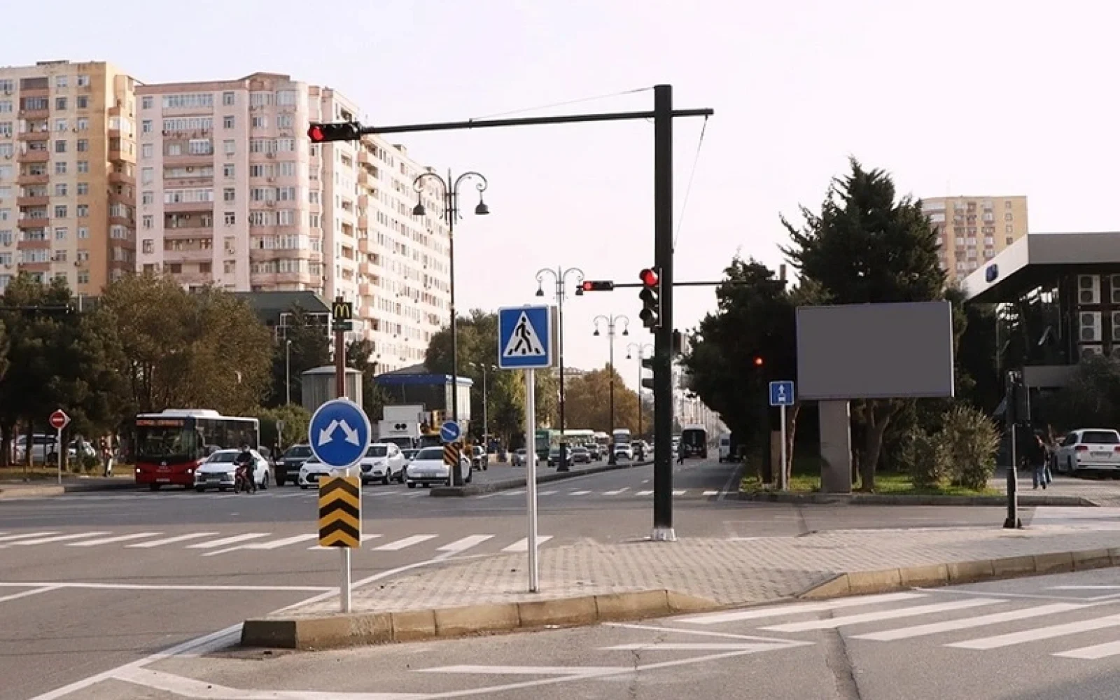 Hərəkət intensivliyi və piyada təhükəsizliyi, AYNA