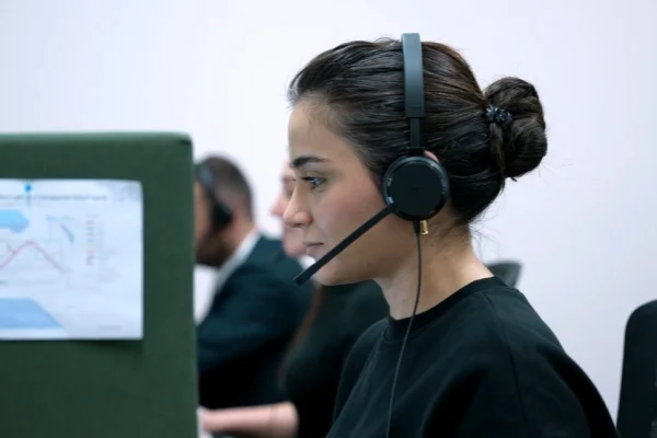 Bakı metrosunda Əlaqə mərkəzi, Bakı Metropoliteni