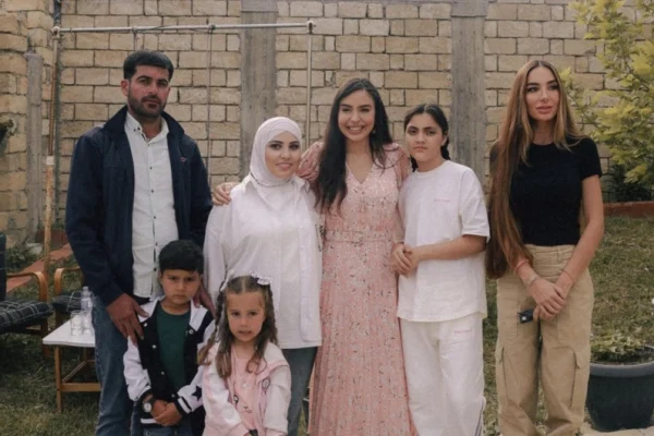 “Gənc arıçı”, Leyla Əliyeva, Arzu Əliyeva, Xızı rayonu, «Юный пчеловод»