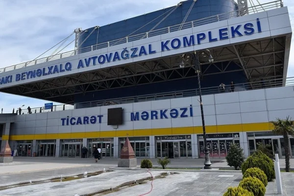 Bakı avtovağzalı, Bakı Beynəlxalq Avtovağzal Kompleksi, AYNA, Avtobus
