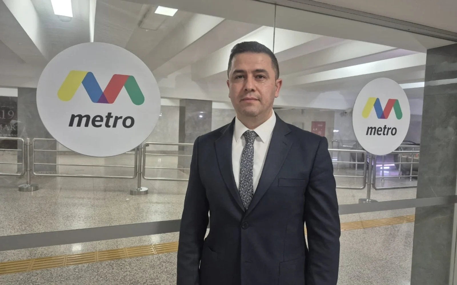 Bakı metrosunda doğulan körpə