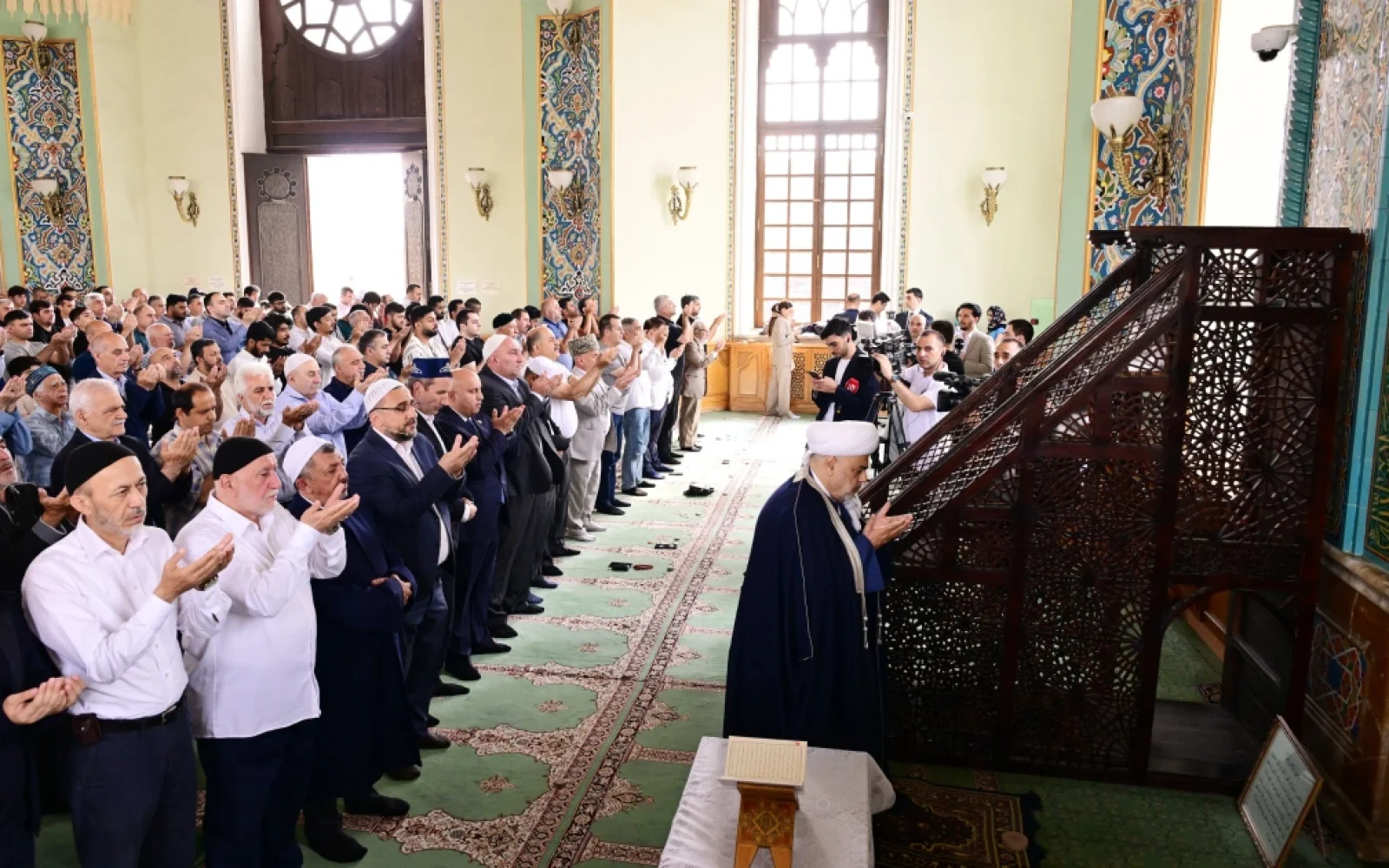 Qurban bayramının namazı, Bayram Namazı, Qurban Bayramı, Əjdərbəy Məscidi, Təzəpir Məscidi