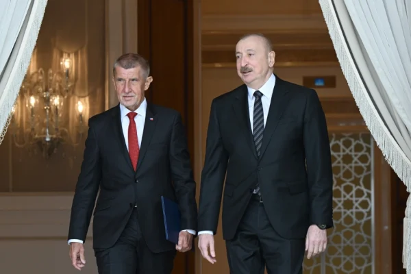 Andrey Babiş, İlham Əliyev, Çexiya