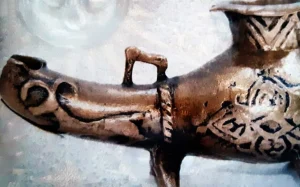 Minilliklər boyu yaşayan alov, Çıraq, Alov
