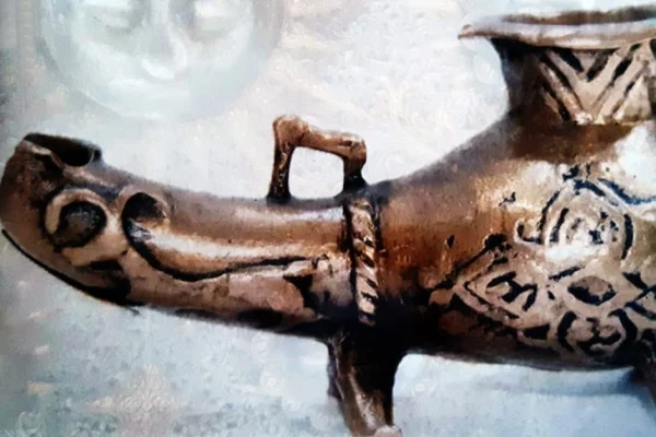Minilliklər boyu yaşayan alov, Çıraq, Alov