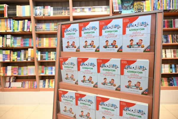 "Azərbaycan dilini öyrənirik"