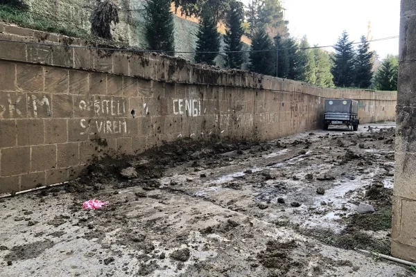 Əhmədlidəki sürüşmə hadisəsi, Xətai rayonu, Əhmədli Qəsəbəsi