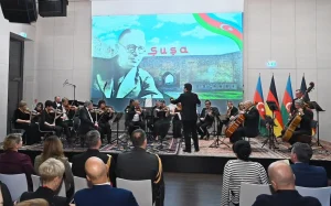 Azərbaycan Zəfəri və Üzeyir Hacıbəylinin İrsi, Almaniya, Üzeyir Hacıbəyli