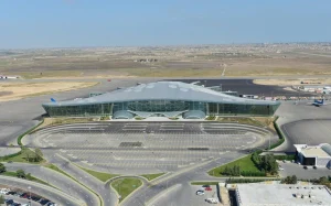 Hava limanında taksi problemi, Heydər Əliyev Beynəlxalq Aeroportu