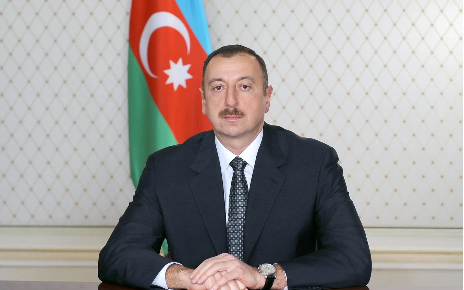 Dövlət Bayrağı Günü