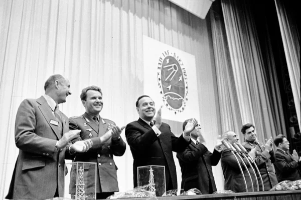 Kosmik tədqiqatlar və kosmonavtika mərkəzi