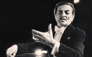 Maestro Niyazinin doğum günüdür, Maestro Niyazi