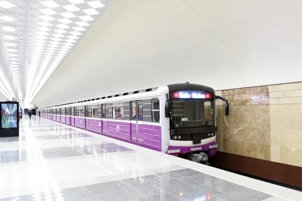 Bakı metropoliteni, Yay hərəkət qrafiki