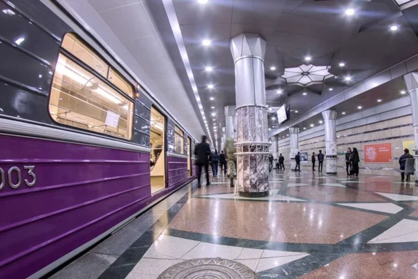 Bakı metrosunda gücləndirilmiş iş rejimi, Bakı Metropoliteni, Qarabağ-Ferentsvaroş