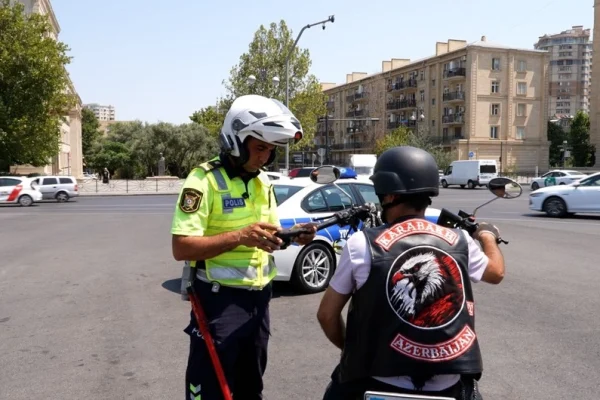 motosiklet sürücüləri, motosiklet, Daxili İşlər Nazirliyi