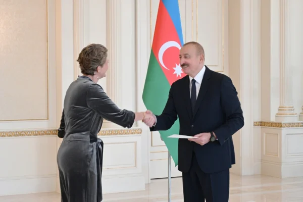 Niderlandın Azərbaycanda yeni təyin olunmuş səfiri, Marian de Yonq, Niderland