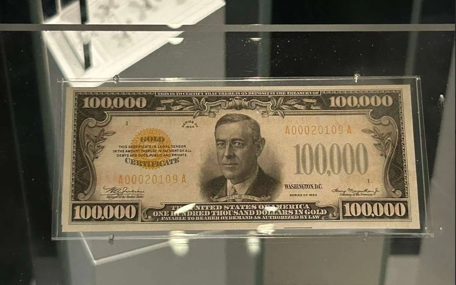 Narıncı dollar, Dollar