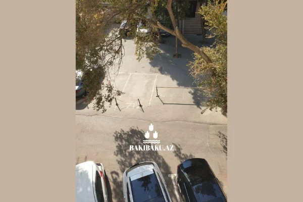 Xətaidə qanunsuz parklanma, Xətai rayonu, Parkinq
