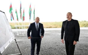 Qaraxanbəyli kəndinin təməli, Füzuli rayonu, Qaraxanbəyli kəndi