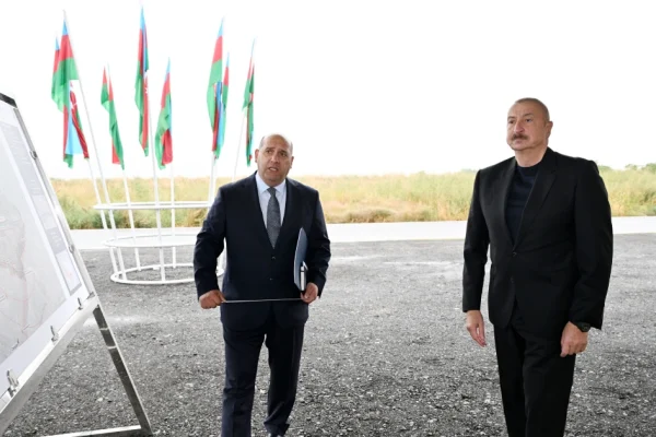 Qaraxanbəyli kəndinin təməli, Füzuli rayonu, Qaraxanbəyli kəndi