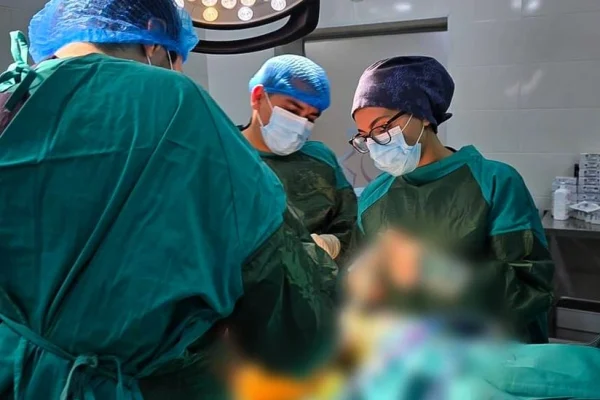 Süni oynağın qoyulması, Süni oynaq, Sabunçu Tibb Mərkəzi