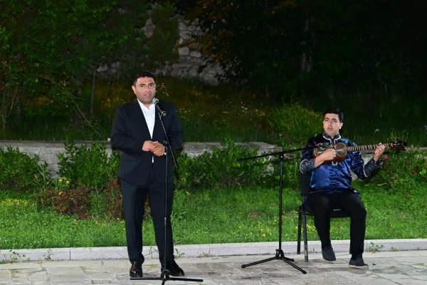 “Şuşa gecələri – interaktiv poeziya saatı"