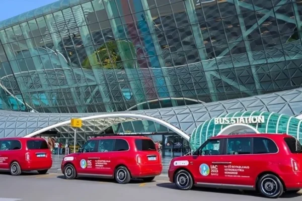 Bakı aeroportunda taksi xidməti, Heydər Əliyev adına Beynəlxalq Hava Limanı, Taksi