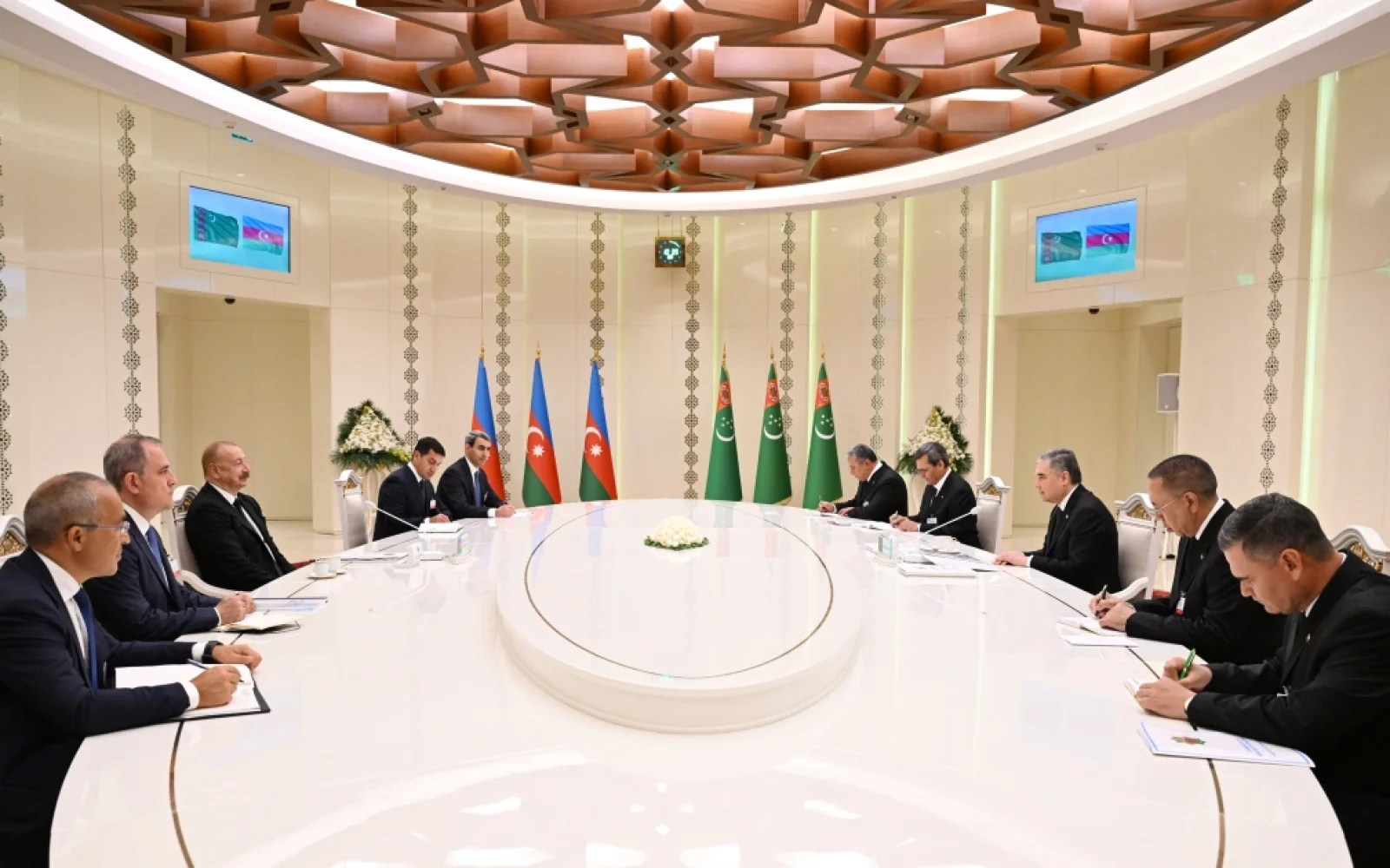 Türkmənistan Xalq Məsləhətinin sədri, İlham Əliyev, Türkmənistan, Qurbanqulu Berdiməhəmmədov
