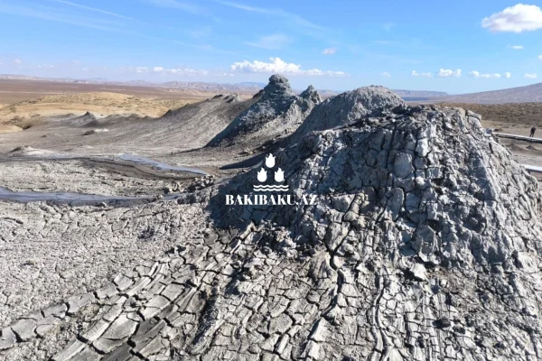 Palçıq Vulkanları və Təbiət Tarixi Muzeyi, Palçıq Vulkanları Turizm Kompleksi, Vulkan, Palçıq Vulkanları