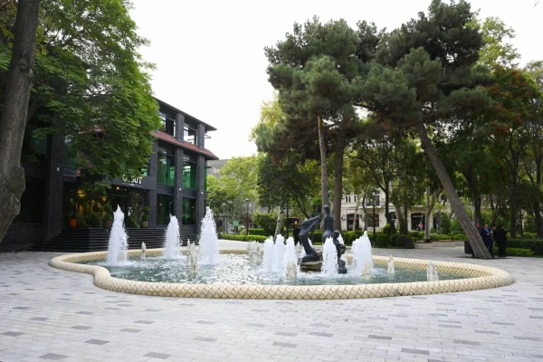 “Xaqani” bağı