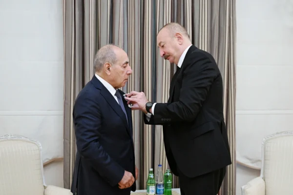 Yaqub Eyyubova “İstiqlal” ordeni, Yaqub Eyyubov, “İstiqlal” ordeni