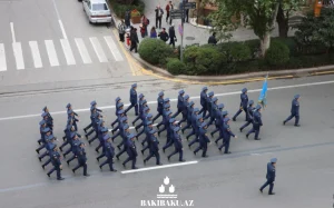 Hərbçilərin Zəfər yürüşü, Hərbçi, Zəfər Yürüşü