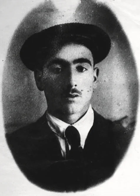Avtomobil